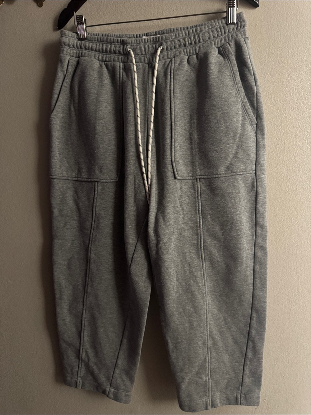 Men's Gray Relaxed-Fit Jogger Sweatpants with Drawstring